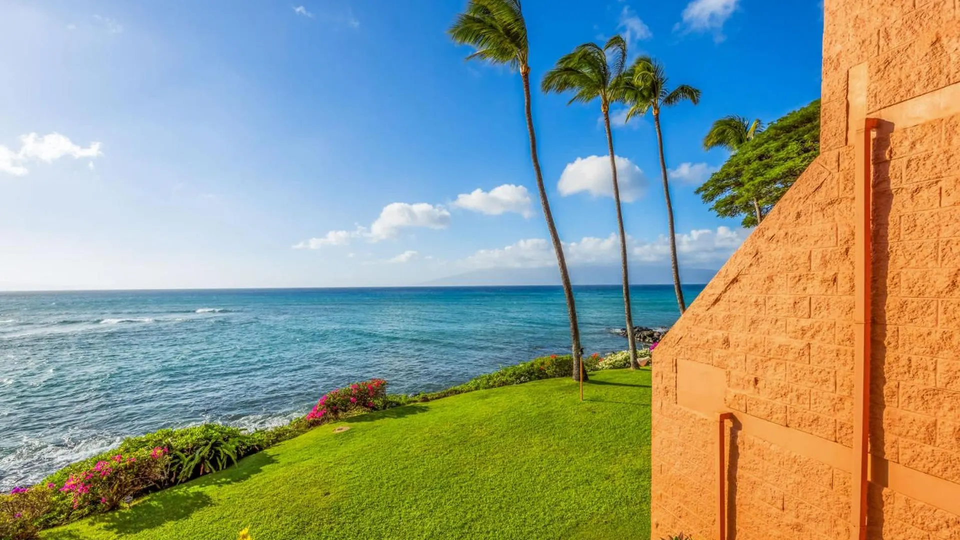 Kuleana Club #615 Oceanfront - 1 Bedroom & 1 Bathroom - Gated 2Nd Fl Kahana Holiday home